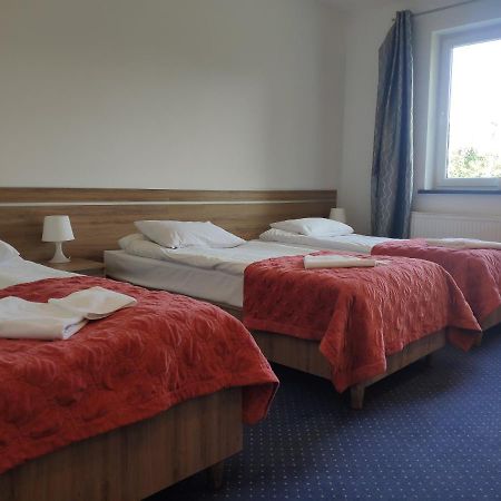 Hotel Eden Rzgow Esterno foto