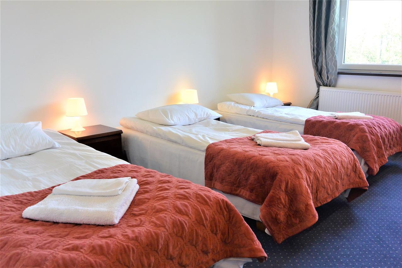 Hotel Eden Rzgow Esterno foto